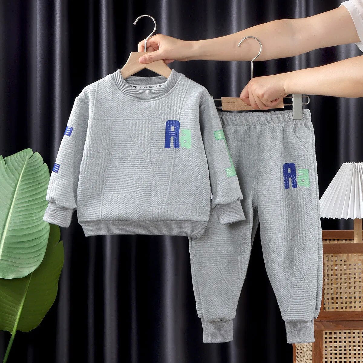 Boys 2Pcs Tracksuit Baby Girls Kids Casual Clothing Sets Baby Kids Sports Unisex Letter Pants Outfits 1-7 Ys Children Sweatshirt 