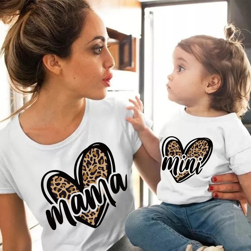 Tshirt family Leopard Love mother kids tshirts Baby Girl Clothes mama mini family matching outfits daughter family look clothes