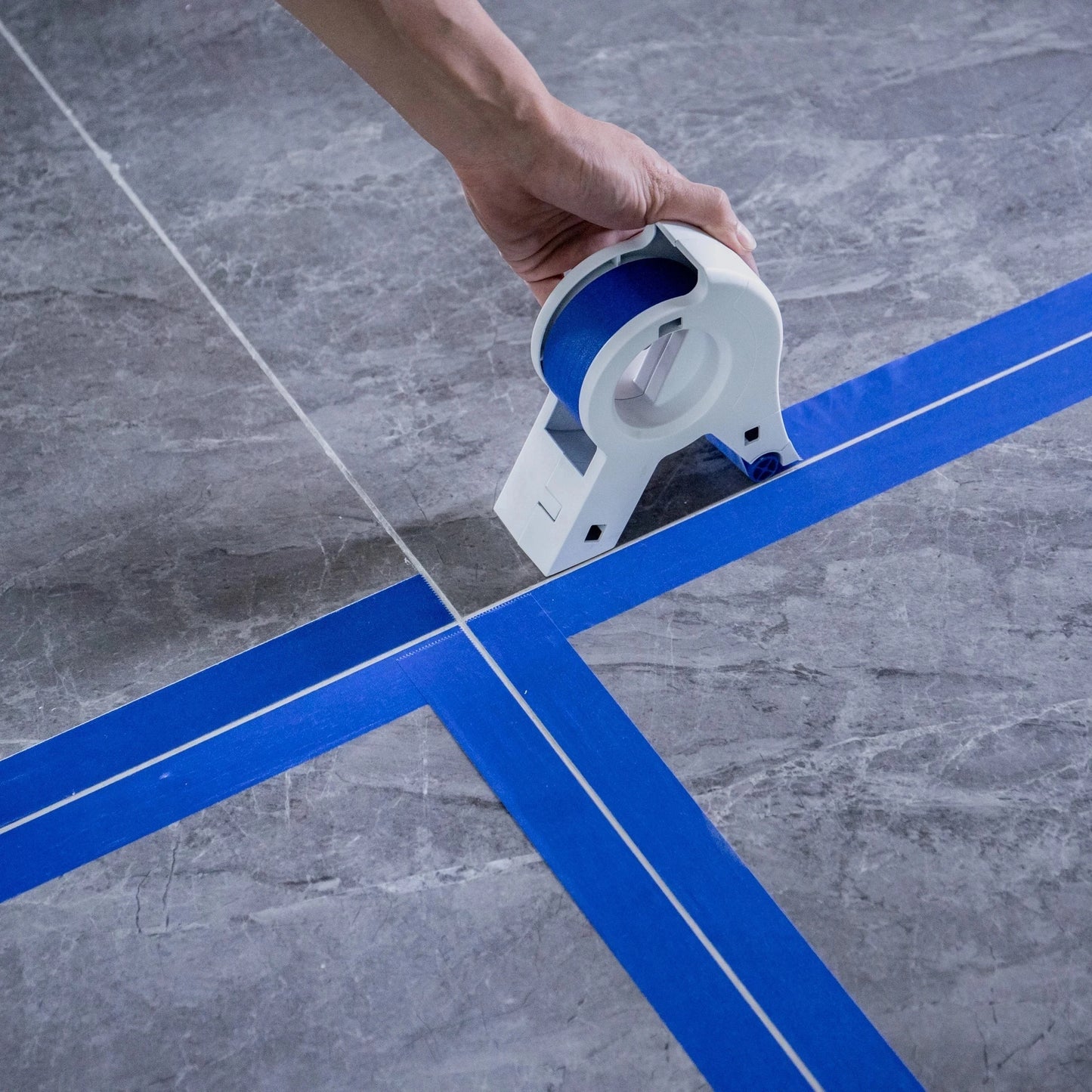 Painter Masking Tape Applicator Machine Tape to Repair and Beautify Cracks in Tiles Adhesive Tape with Tape Cutting Tool