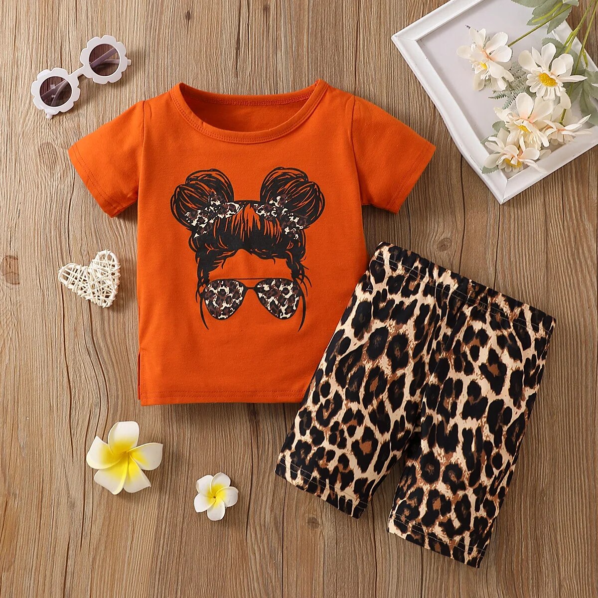 Summer girls' suits, children's glasses, girls' printed tops, leopard shorts, European and American style cotton kids clothing