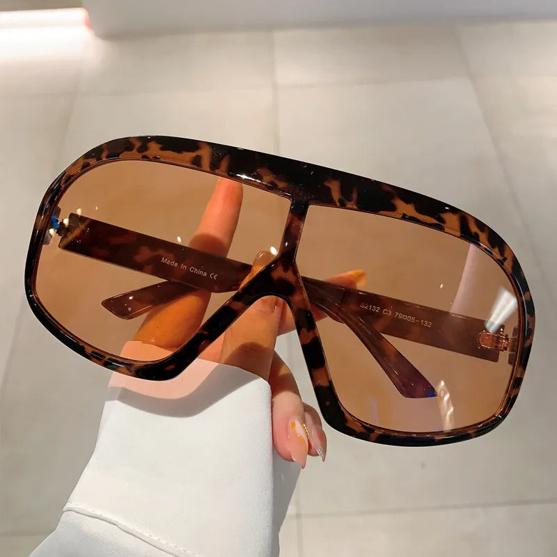 Oversized One-piece Goggle Men Fashion Candy Color Outdoor Sunglasses Women Trendy Luxury Design UV400 Shades Eyewear