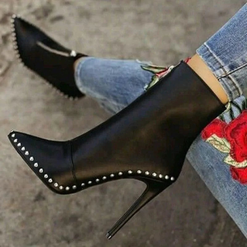 Women Fashion Pointed Toe Modern Ankle Boots 