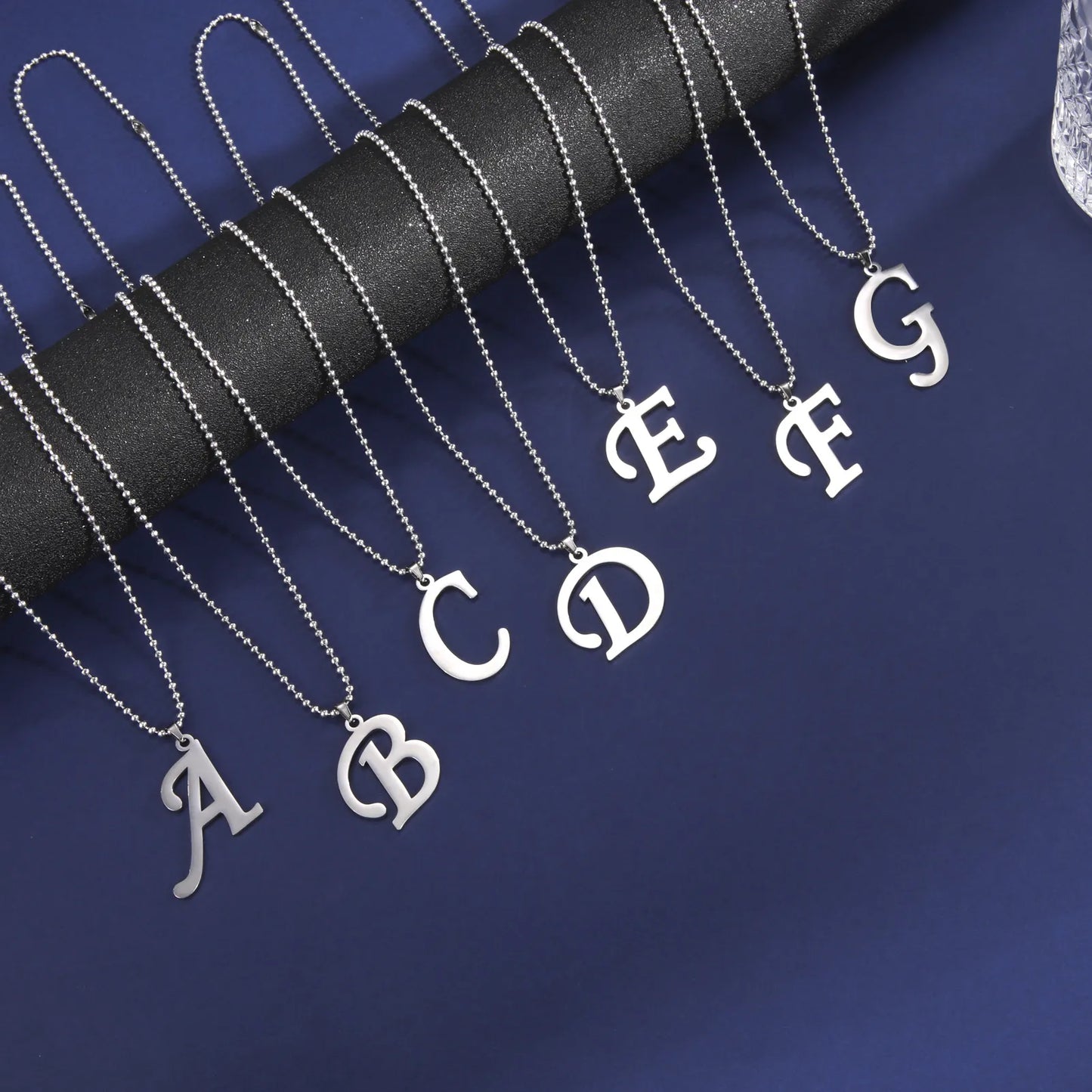 Simple Silver Color 26 Letter Pendant Necklace Fashion Unisex A-Z Initials Stainless Steel Choker Clavicle Chain Jewelry Gifts