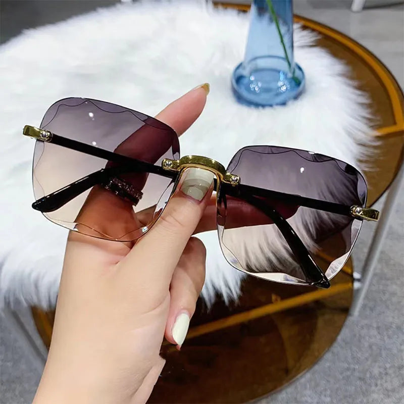 New Borderless Square Sunglasses Women's Brand Designer Fashion Sun Glasses Women Summer Trend Eyewear UV400 Oculos De Sol